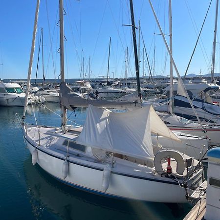 Yacht Studio Galarne Saint-Raphaël Dış mekan fotoğraf
