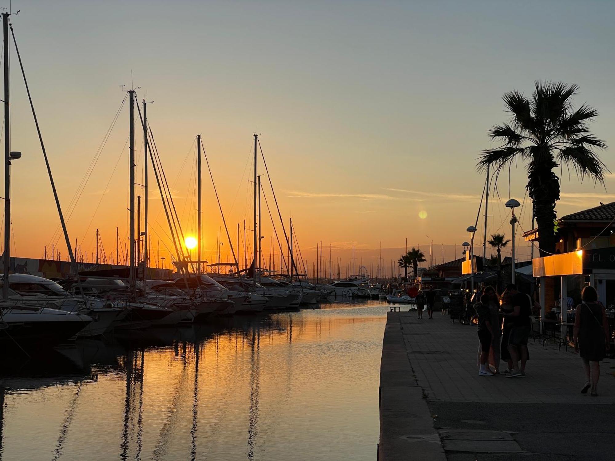 Yacht Studio Galarne Saint-Raphaël Dış mekan fotoğraf